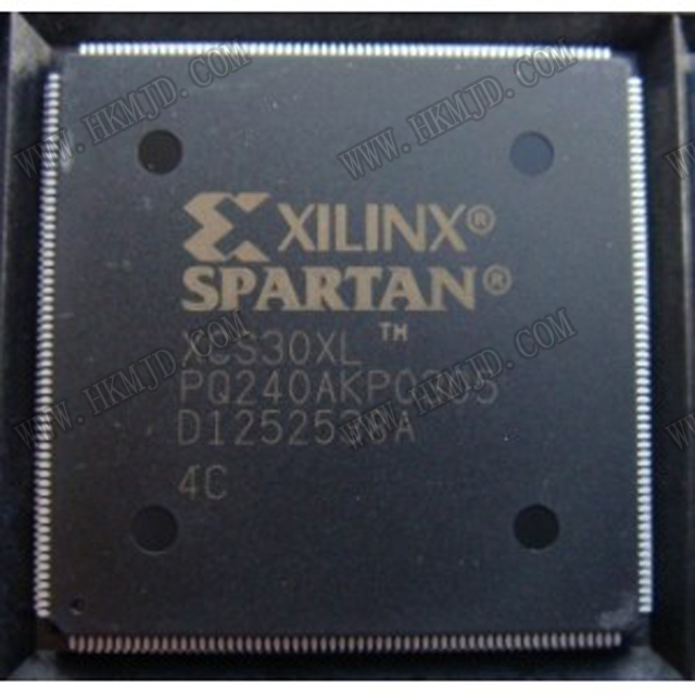 XCS30XL-4PQ240C